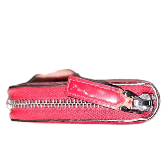 Authentic Gucci Red Embossed Patent Leather Wallet In EUC - Picture 5 of 8